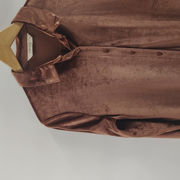 Rokoko By Dazz Size Medium Rose Color Velour Button Down Blouse Long Sleeve - Picture 2 of 6